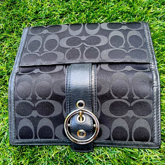 Coach Monogram Wallet/Crossbody - Picture 6 of 9